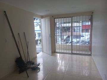 TE VENDO DIVINO APARTAMENTO CERCA DE LA AUTOPISTA Y EL METRO EN NAVARRA NIQUÍA.