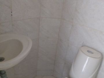 TE VENDO DIVINO APARTAMENTO CERCA DE LA AUTOPISTA Y EL METRO EN NAVARRA NIQUÍA.