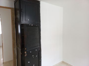 TE VENDO DIVINO APARTAMENTO CERCA DE LA AUTOPISTA Y EL METRO EN NAVARRA NIQUÍA.