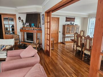 BROKER- JARDIN 7 DORM-6 BAÑOS-4ESTAC-PISCINA- 3 BODEGAS-VISTA MAR