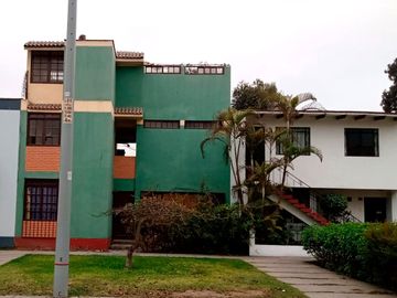 Casa Doble Frontis, San Borja