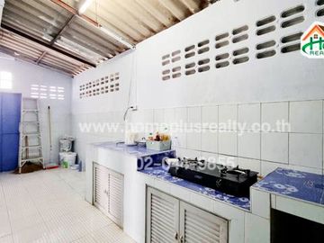 หมู่บ้านอยู่เจริญ โครงการ4 คลอง4 (ใกล้ตลาดเอซี ลำลูกกา คลอง4)