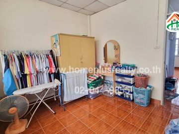 หมู่บ้านอยู่เจริญ โครงการ4 คลอง4 (ใกล้ตลาดเอซี ลำลูกกา คลอง4)