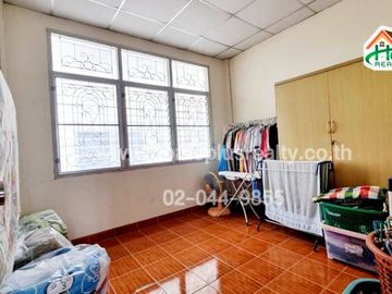 หมู่บ้านอยู่เจริญ โครงการ4 คลอง4 (ใกล้ตลาดเอซี ลำลูกกา คลอง4)