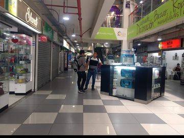 VENTA DE LOCAL COMERCIAL C.C. GALAXY PLAZA CHORRILLOS