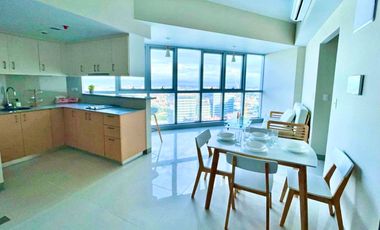 Sunrise Serenity: Rent a 1 Bedroom Corner Unit at Uptown Parksuites. Experience Luxury Living on the 42nd floor. Inquire for Details!