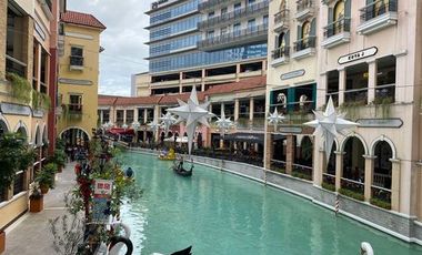 VENICE11XTF: For Rent Fully Furnished Studio Unit at Venice Residences