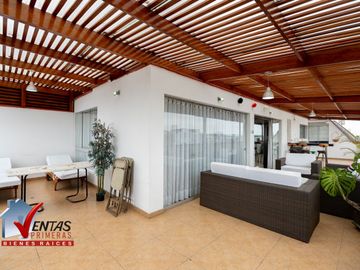 VENTA BELLO DEPARTAMENTO DUPLEX EN SURCO, CERCA A LA AV. BENAVIDES CON HIGUERETA