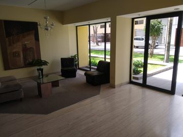 VENDO DEPARTAMENTO EN SAN ISIDRO  (1 Dorm.)