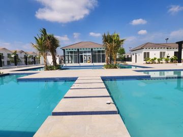 Venta de Casa Camelia en Serena de Casalaguna cerca de Riocentro Dorado, La Aurora, Samborondón