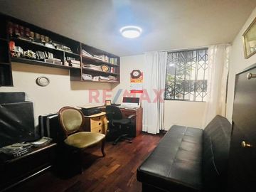 ID: 1108214 Oportunidad! Vendo Lindo Departamento En 2Do Piso Vista Exterior 96M2+ 1 Cochera+ 1 Deposito - Chorrillos