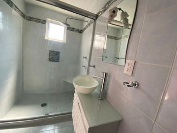Se Vende Casa en REAL DEL LAGO, Circuito del Lago Poniente MZ 7 LT 7, Colonia del Lago, Villa Nicolás Romero, Estado de México, México