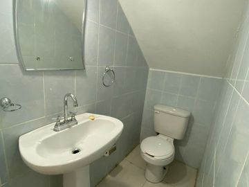 Se Vende Casa en REAL DEL LAGO, Circuito del Lago Poniente MZ 7 LT 7, Colonia del Lago, Villa Nicolás Romero, Estado de México, México