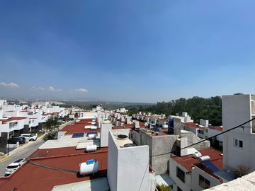 Se Vende Casa en REAL DEL LAGO, Circuito del Lago Poniente MZ 7 LT 7, Colonia del Lago, Villa Nicolás Romero, Estado de México, México
