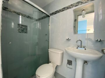Se Vende Casa en REAL DEL LAGO, Circuito del Lago Poniente MZ 7 LT 7, Colonia del Lago, Villa Nicolás Romero, Estado de México, México