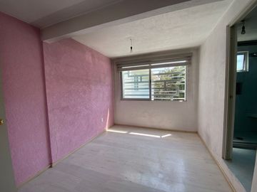 Se Vende Casa en REAL DEL LAGO, Circuito del Lago Poniente MZ 7 LT 7, Colonia del Lago, Villa Nicolás Romero, Estado de México, México