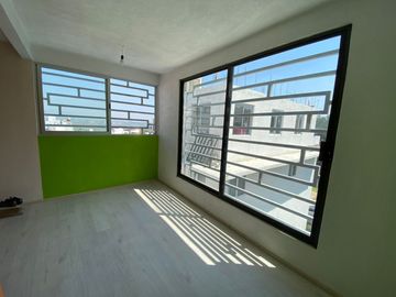 Se Vende Casa en REAL DEL LAGO, Circuito del Lago Poniente MZ 7 LT 7, Colonia del Lago, Villa Nicolás Romero, Estado de México, México