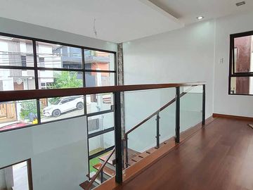 2 Storey House and Lot for sale in Filinvest 2 Batasan Hills near Commonwealth Quezon City