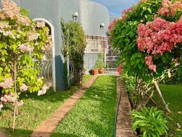 Casa colonial en la tradicional colonia García Ginerés