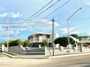 Casa colonial en la tradicional colonia García Ginerés