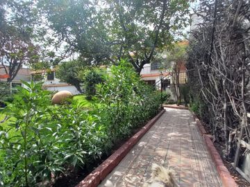 VENDO HERMOSA CASONA IDEAL HOTEL, ACADEMIA, RESIDENCIA Y/O PROYECTO, EN EL CERCADO DE AREQUIPA