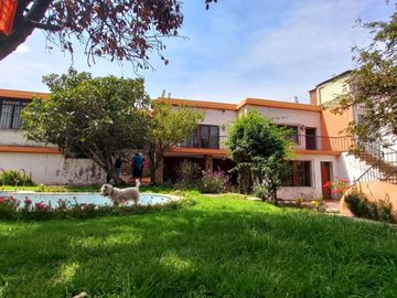 VENDO HERMOSA CASONA IDEAL HOTEL, ACADEMIA, RESIDENCIA Y/O PROYECTO, EN EL CERCADO DE AREQUIPA