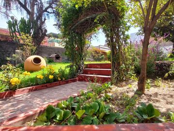 VENDO HERMOSA CASONA IDEAL HOTEL, ACADEMIA, RESIDENCIA Y/O PROYECTO, EN EL CERCADO DE AREQUIPA