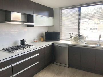 Lujoso Penthouse en venta 345m2C a pocas cuadras del centro de Cuenca