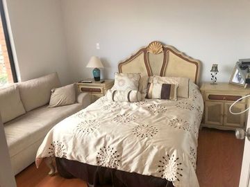 Lujoso Penthouse en venta 345m2C a pocas cuadras del centro de Cuenca