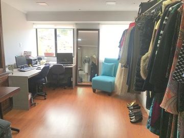 Lujoso Penthouse en venta 345m2C a pocas cuadras del centro de Cuenca