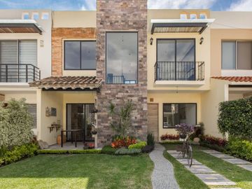 Casa a 15 minutos de Cuernavaca de 4 Recamaras, alberca en Jiutepec Morelos