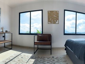 Casa de 3 recámaras con alberca en condominio en Residencial Terra Vita, Fraccionamiento Santa Fe, Xochitepec, Mor.