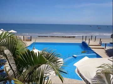 HOTEL en MANCORA en VENTA, HOTEL DE PLAYA, 1600 M2