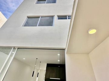 Casa Zona Valdepeñas, San Isidro en Zapopan