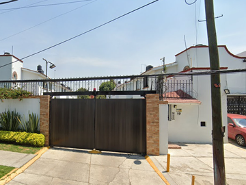 Venta de casa en Lomas Estrella, Iztapalapa, Circuito Bahamas