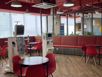 ALQUILO IMPECABLE OFICINA EN CENTRO EMPRESARIAL