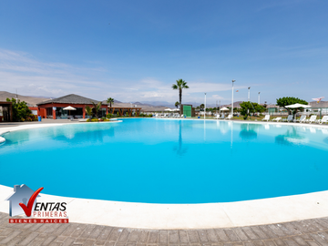 HERMOSA CASA DE PLAYA VISTA A PARQUE CON TERRAZA, PARRILLA Y PISCINA. EN 7MA FILA, MODERNA DE 2 PLANTAS VISTA A LA ÁREA DE JUEGOS Y PISCINA