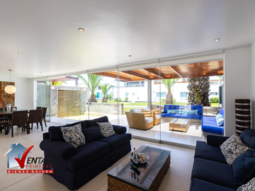 HERMOSA CASA DE PLAYA VISTA A PARQUE CON TERRAZA, PARRILLA Y PISCINA. EN 7MA FILA, MODERNA DE 2 PLANTAS VISTA A LA ÁREA DE JUEGOS Y PISCINA