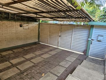 Venta de casa en ciudada satelite edo. de mex. para remodelar oportunidad