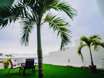 Casa de venta en Urbanizacion privada Manta Manabí
