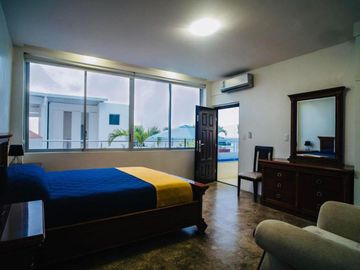 Casa de venta en Urbanizacion privada Manta Manabí