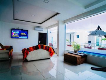 Casa de venta en Urbanizacion privada Manta Manabí
