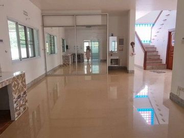 Bighouses big land for sale in Sansai District, Chiang Mai