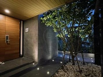 For Sale 5 bedrooms Biburi Village Srinakarin