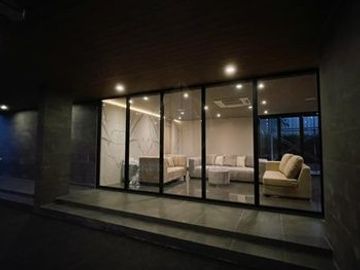 For Sale 5 bedrooms Biburi Village Srinakarin