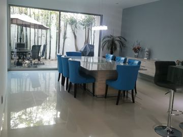 CASA EN VENTA EN JACARANDAS, TRES MARIAS