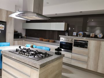 CASA EN VENTA EN JACARANDAS, TRES MARIAS