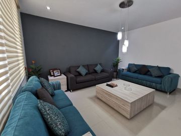 CASA EN VENTA EN JACARANDAS, TRES MARIAS