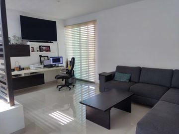 CASA EN VENTA EN JACARANDAS, TRES MARIAS