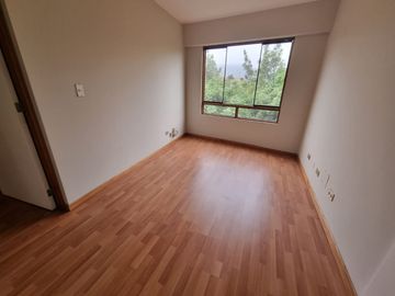Lindo Dpto Impecable en Condominio en Av Buena Vista Chacarilla - San Borja